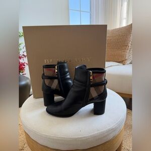 Burberry Stebbingford Block Heel Nova Ankle Boot- Sz. 36